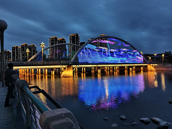 1742970194152440.jpg 泽普河道亮化.jpg