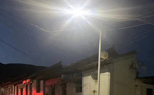 农村院子里最适合的泽普太阳能路灯亮度与安装要点