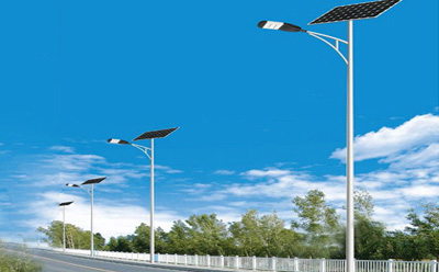 农村道路装泽普太阳能路灯选多大瓦数实测